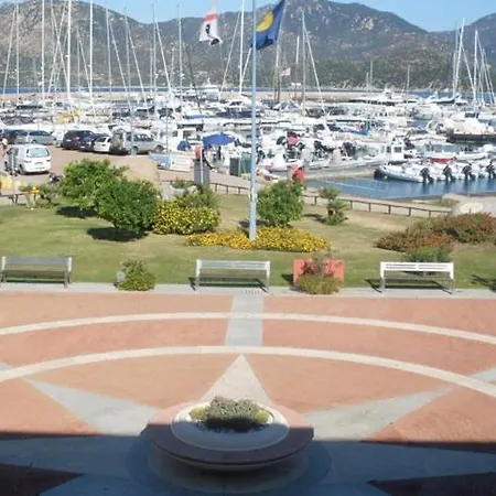Elisa Residenza Agorà *